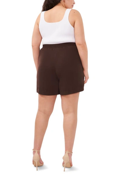 Halogen Elastic Back Shorts In Dark Roast