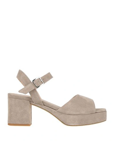 FABBRICA DEI COLLI FABBRICA DEI COLLI WOMAN SANDALS BEIGE SIZE 6 LEATHER 