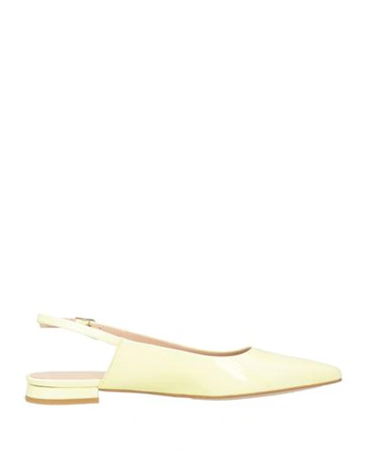 Shop Zinda Woman Ballet Flats Light Yellow Size 7.5 Leather
