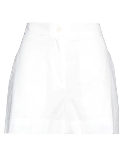 Shop Ottod'ame Woman Shorts & Bermuda Shorts White Size 2 Cotton