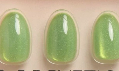 Shop Glamnetic Short Oval Press-on Nails In Electric Green
