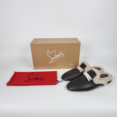 Pre-owned Christian Louboutin Woolito Black Leather Loafers