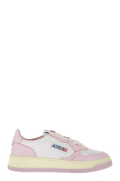 Shop Autry Medalist Low - Two-tone Leather Sneakers In White/pink