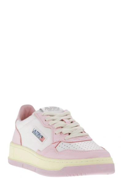 Shop Autry Medalist Low - Two-tone Leather Sneakers In White/pink
