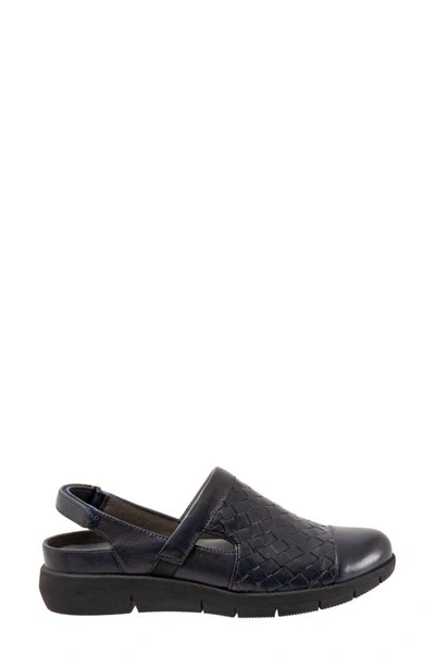 Softwalk Salina Ii Clog In Navy