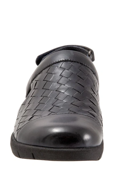 Softwalk Salina Ii Clog In Navy