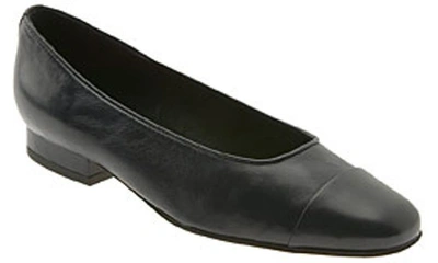 Vaneli Frankie Womens Padded Insole Low Heel Dress Shoes In Navynappa