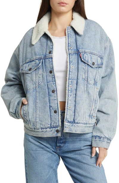 Levi's 90s Sherpa Trucker Jacket In Morning Sunlight