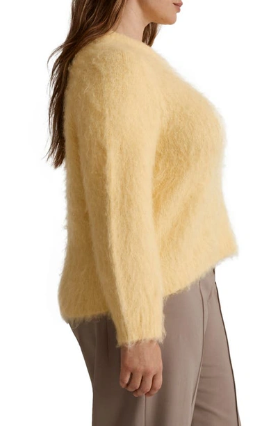 Madewell Brushed V-neck Sweater In Heather Lemon
