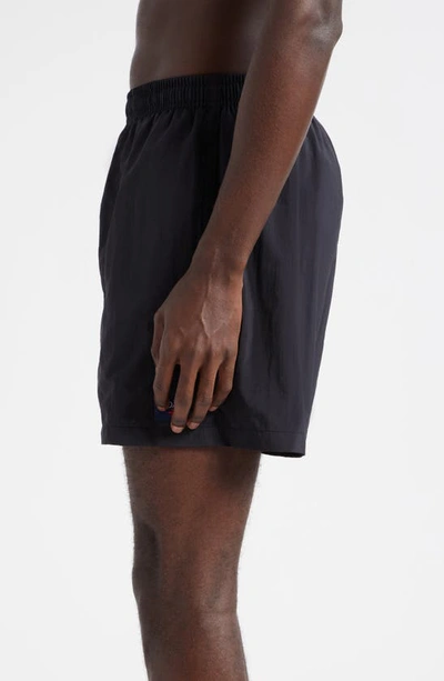 Noah Classic Swim Trunks In Black