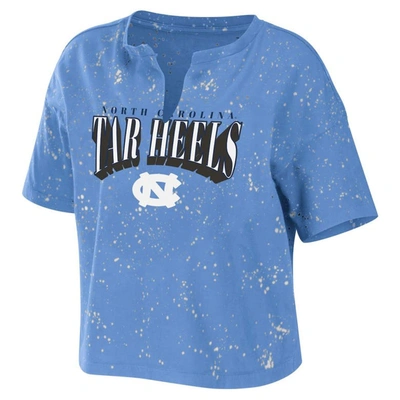 Wear By Erin Andrews Carolina Blue North Carolina Tar Heels Bleach Wash Splatter Notch Neck T-shirt In Light Blue