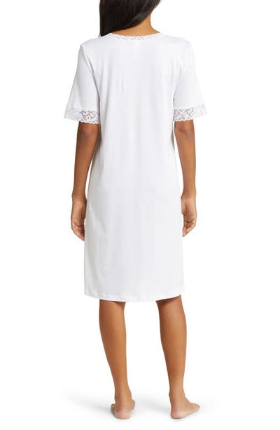 Hanro Moments Short Sleeve V-neck Cotton Nightgown In 101 - White