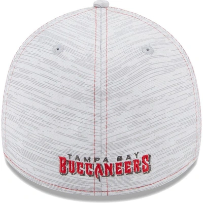 Shop New Era Gray Tampa Bay Buccaneers Speed 39thirty Flex Hat
