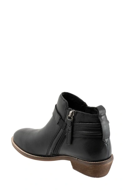 Softwalk Reade Bootie In Black