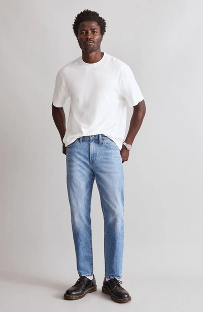 Shop Madewell Relaxed Taper Jeans In Mainshore Wash