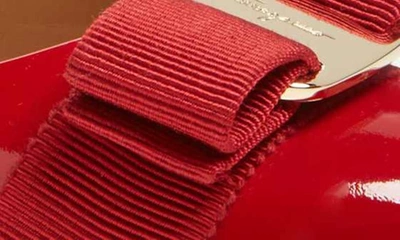 Ferragamo Varina Flat Ballerina Shoes In Red
