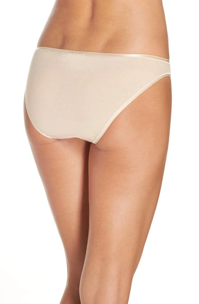 Hanro Cotton Seamless High-cut Briefs In Skin