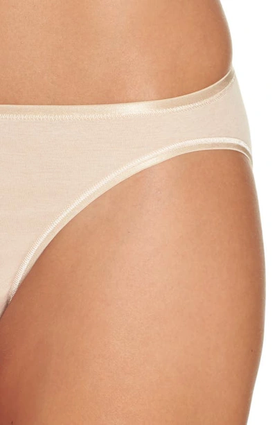 Hanro Cotton Seamless High-cut Briefs In Skin