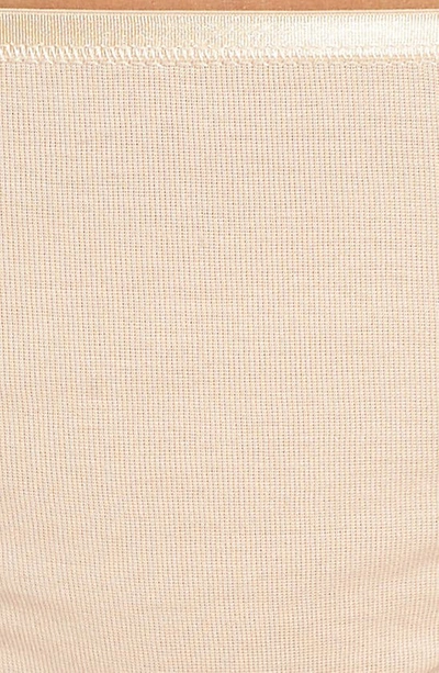 Hanro Cotton Seamless High-cut Briefs In Skin
