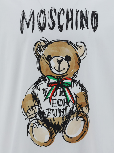 Shop Moschino T-shirt In A1001