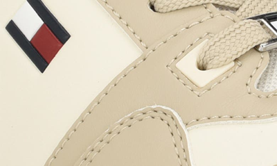 Tommy Hilfiger Twigye Sneaker In Taupe
