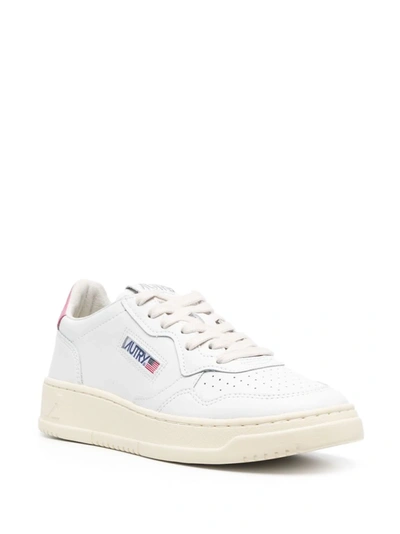 Shop Autry Women Medalist Low Leather Sneakers In Ll55 Wht/mauve