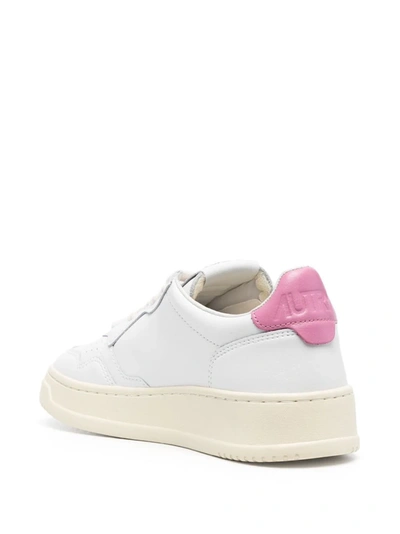 Shop Autry Women Medalist Low Leather Sneakers In Ll55 Wht/mauve
