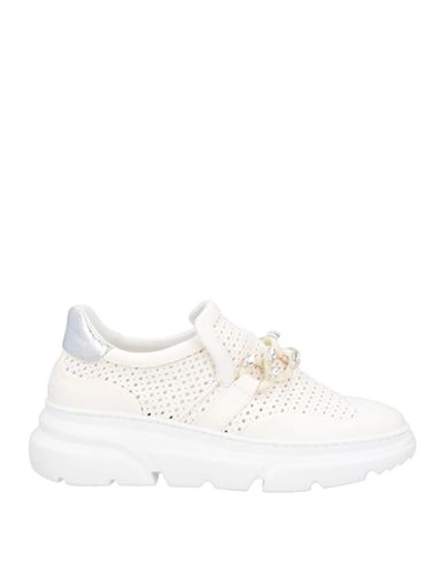 Shop Stokton Woman Sneakers Off White Size 10 Soft Leather