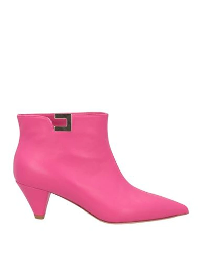 Elisabetta Franchi Woman Ankle Boots Fuchsia Size 7 Leather In Magenta
