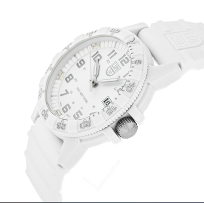 Pre-owned Luminox Sea Turtle White Out Silicone Strap Unisex Watch Xs.0327.wo