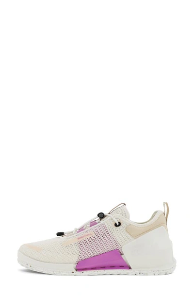 Ecco Biom 2.0 Breathru Water Resistant Hiking Shoe In White/ Pink