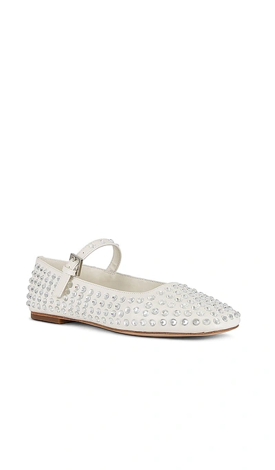 Raye Lin Flats In White