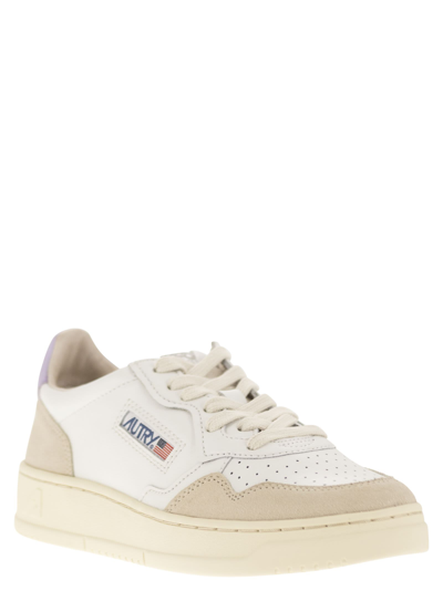 Autry 01 Sneakers In White Suede And Leather