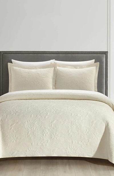 Shop Chic Aaron Textured Quilt 7-piece Bed In Beige