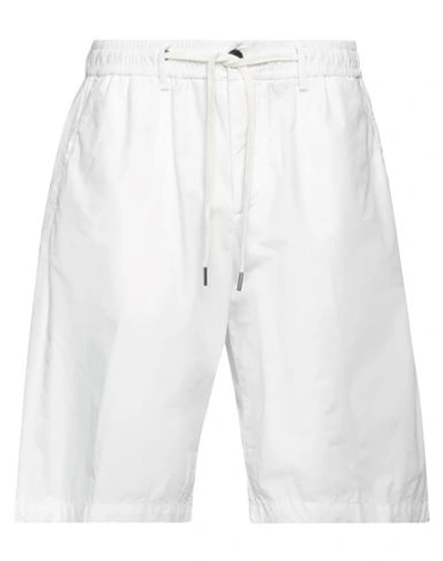 Shop Perfection Man Shorts & Bermuda Shorts White Size 32 Cotton
