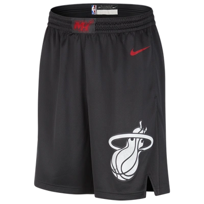 Shop Nike Mens  Heat Dri-fit Swingman Shorts Ce 23 In University Red/black