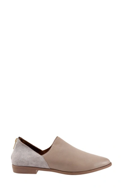 Bueno Beau Pointed Toe Loafer In Grey