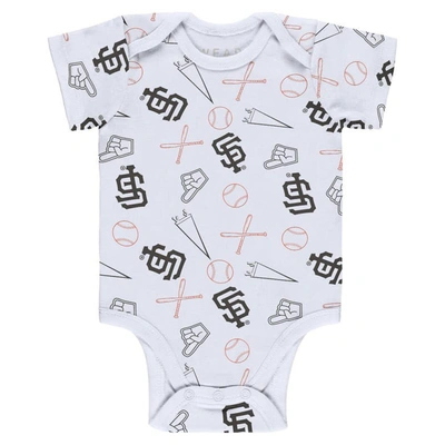 Shop Wear By Erin Andrews Newborn & Infant  Gray/white/black San Francisco Giants Three-piece Turn Me Arou