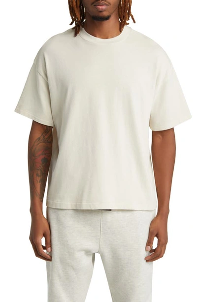 Shop Elwood Boxy Heavyweight Cotton Crop T-shirt In White Oak