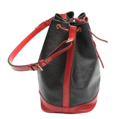 Pre-owned Louis Vuitton Noe Black Leather Shopper Bag ()