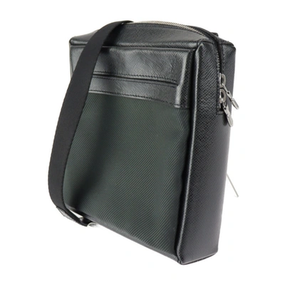 LOUIS VUITTON Pre-owned Taiga Green Canvas Shoulder Bag ()