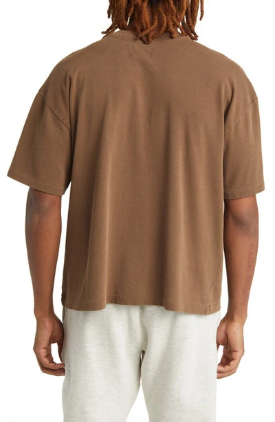 Shop Elwood Boxy Heavyweight Cotton Crop T-shirt In Tobacco