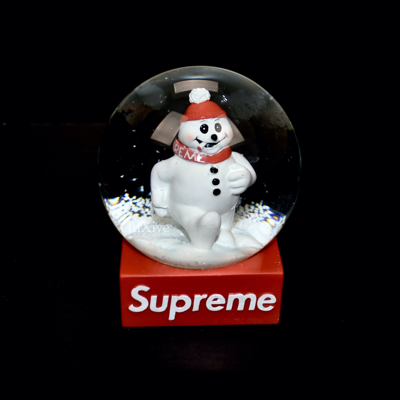 Pre-owned Supreme Box Logo Snowman Snowglobe Fw21 Ds In Red