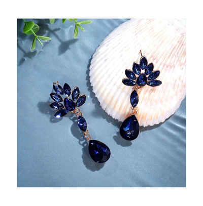 Shop Sohi Women's Blue Flora Teardrop Earrings