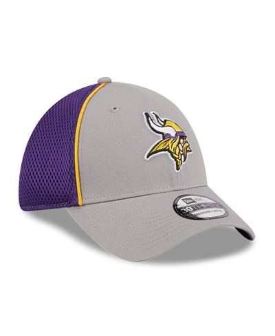 Shop New Era Men's  Gray Minnesota Vikings Pipe 39thirty Flex Hat