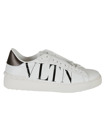 Shop Valentino Sneakers Open Vltn In Bianco Nero Dark Rutenio Bianco