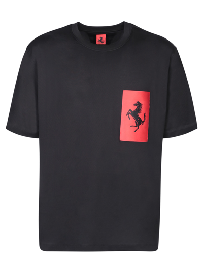 Shop Ferrari Cavallino Rampante Chest Black T-shirt In Red
