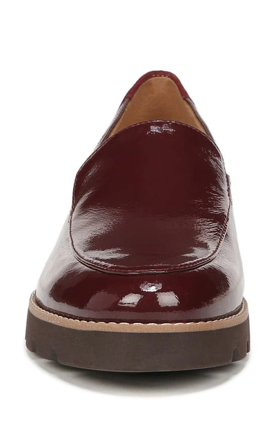 Vionic Kensley Loafer In Crimson