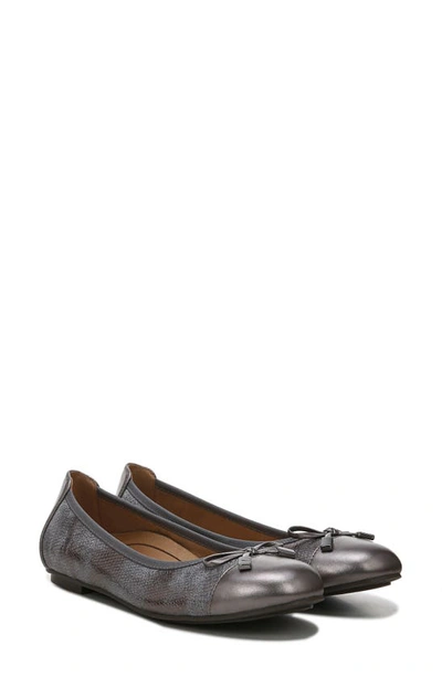 Vionic Minna Cap Toe Flat In Pewter Snake