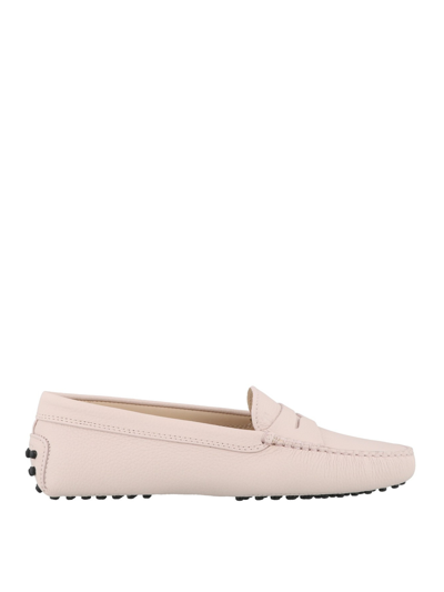 Shop Tod's Gommino Classic Powder Leather Loafers In Rosado Claro